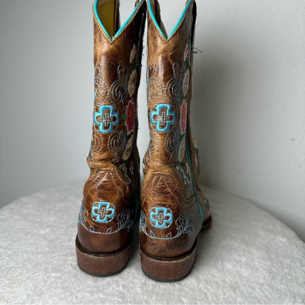 MACIE BEAN WOMEN'S ROSE GARDEN WESTERN BOOTS -
SNIP TOE - Picture 6 of 15